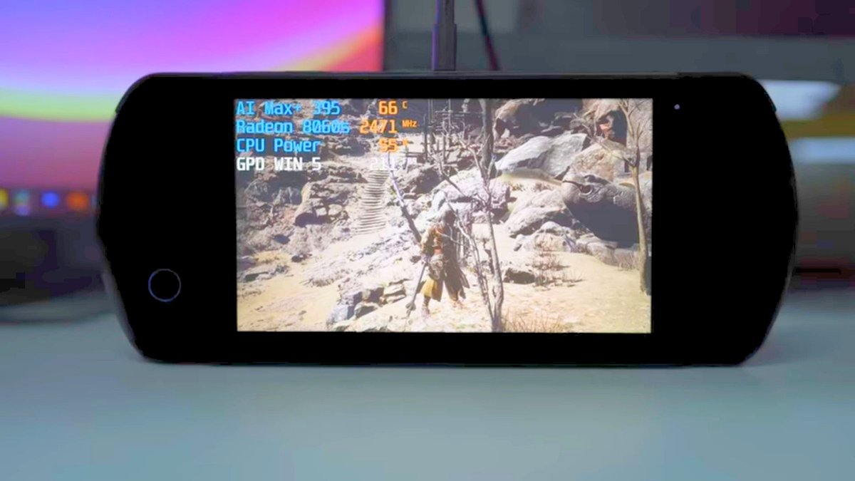 GPD Win 5 handheld gaming PC external battery